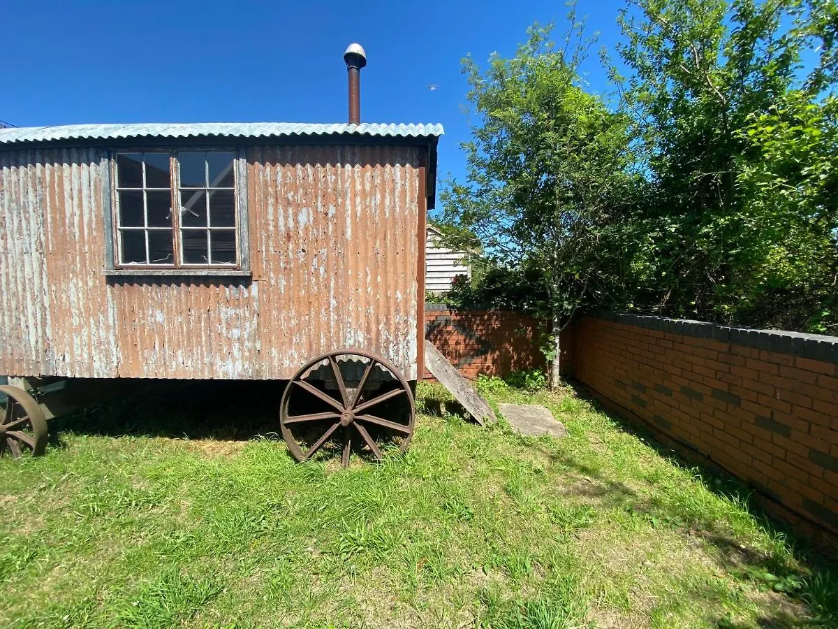 Holiday home Artist'S Retreat - Old Signal Box - Private Sauna Bath United Kingdom