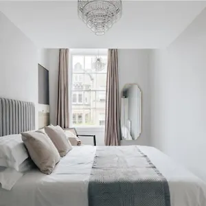 The Portland - Georgian Building With Parking Apartment